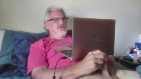 kingtongue10 online show from June 11, 2026, 8:40 pm