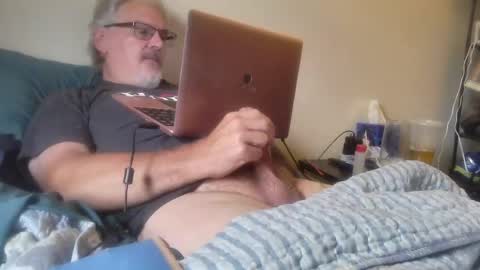 kingtongue10 online show from June 13, 2026, 12:14 pm