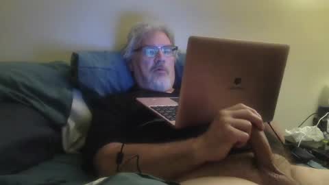 kingtongue10 online show from June 15, 2026, 9:22 am