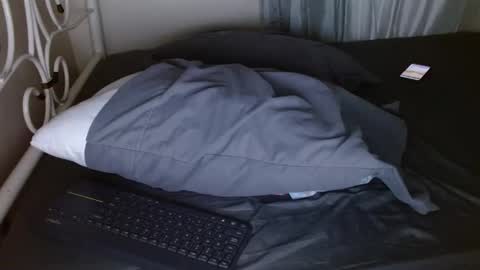 Jason ONLINE 1230 am - 330am GMT-4 online show from October 10, 2025, 3:38 am