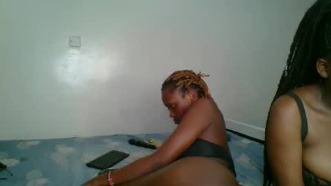 kinky_aria online show from September 11, 2025, 2:28 pm