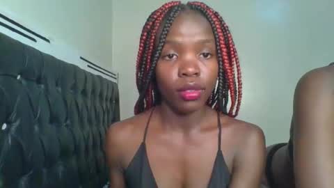 kinky_aria online show from September 15, 2025, 3:23 pm