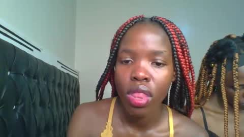 kinky_aria online show from September 16, 2025, 4:52 pm