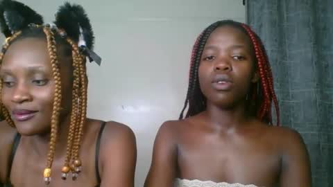 kinky_aria online show from September 26, 2025, 6:23 pm