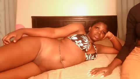 Lola online show from September 23, 2025, 12:57 am