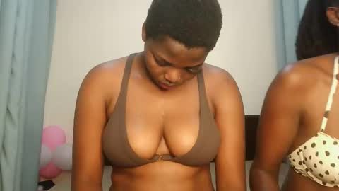 Lola online show from September 27, 2025, 4:01 pm