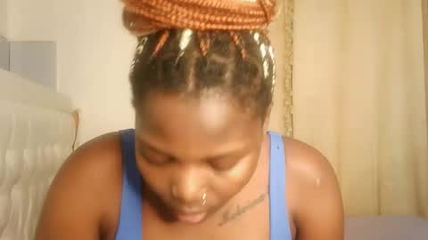 Lola online show from March 25, 2026, 5:08 pm