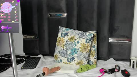 Polar  online show from January 10, 2025, 2:04 am