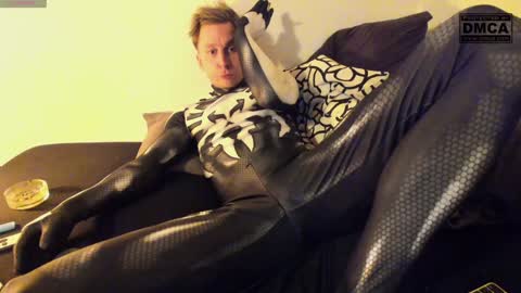 kinky_spidey online show from December 1, 2024, 5:57 pm