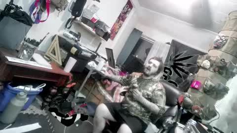 Snapshot of kinkybiguy14 chatting on December 14, 2025, 10:42 am Kinky Cassie online show from December 14, 2025, 10:42 am