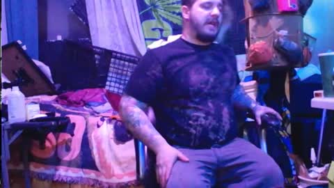 Snapshot of kinkybiguy14 chatting on December 15, 2025, 7:45 am Kinky Cassie online show from December 15, 2025, 7:45 am