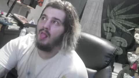 Snapshot of kinkybiguy14 chatting on January 9, 2026, 8:06 am Kinky Cassie online show from January 9, 2026, 8:06 am