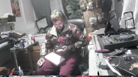 Snapshot of kinkybiguy14 chatting on February 1, 2026, 11:25 pm Kinky Cassie online show from February 1, 2026, 11:25 pm