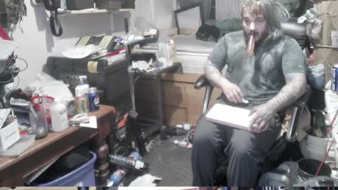 Snapshot of kinkybiguy14 chatting on February 14, 2026, 12:18 am Kinky Cassie online show from February 14, 2026, 12:18 am