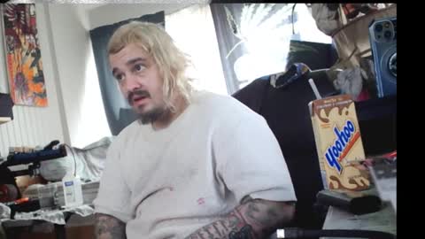 Snapshot of kinkybiguy14 chatting on March 5, 2026, 9:11 pm Kinky Cassie online show from March 5, 2026, 9:11 pm