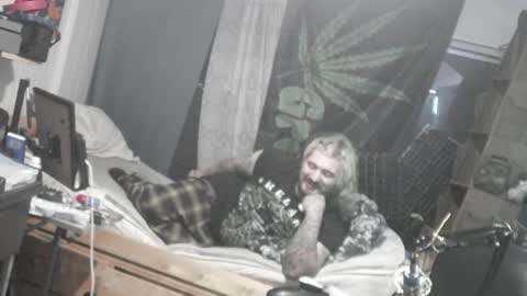 Snapshot of kinkybiguy14 chatting on May 15, 2026, 8:32 am Kinky Cassie online show from May 15, 2026, 8:32 am