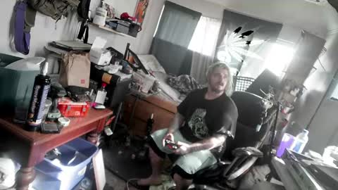 Snapshot of kinkybiguy14 chatting on May 27, 2026, 1:19 pm Kinky Cassie online show from May 27, 2026, 1:19 pm