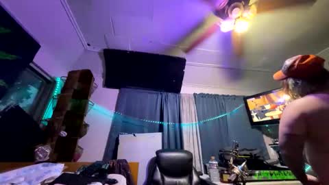 Snapshot of kinkybiguy14 chatting on June 9, 2026, 1:39 am Kinky Cassie online show from June 9, 2026, 1:39 am