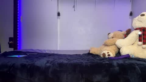 interracialfacial online show from March 11, 2025, 4:32 am