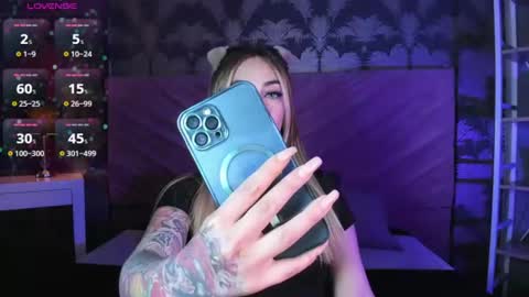 Snapshot of kinkydoll_ chatting on July 25, 2026, 12:09 am Sara online show from July 25, 2026, 12:09 am