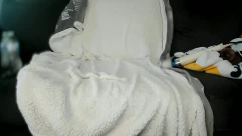 Kinky online show from February 28, 2025, 3:37 pm