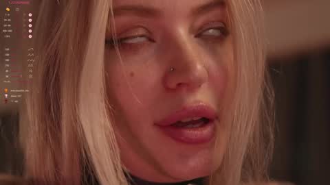 kinkylina_ online show from February 1, 2025, 4:22 pm