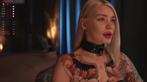 kinkylina_ online show from March 9, 2025, 6:32 pm