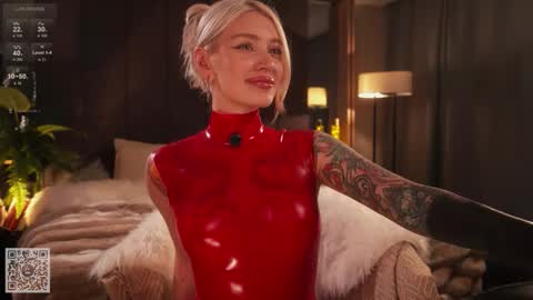 kinkylina_ online show from December 1, 2025, 3:50 pm