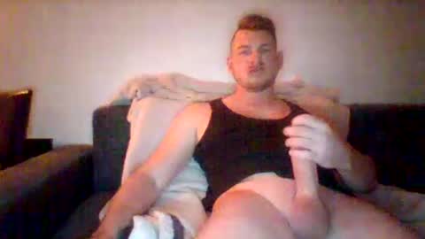 kinkylionboy online show from January 28, 2025, 5:03 pm