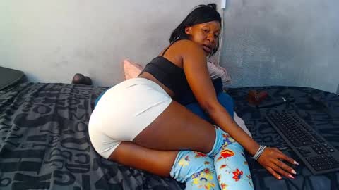 kinkynaghty online show from June 27, 2026, 12:22 pm