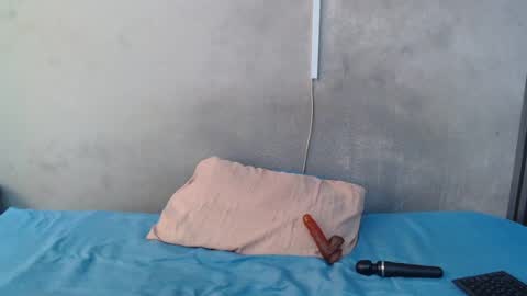 kinkynaghty online show from July 16, 2026, 12:44 pm
