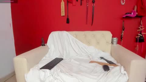 kiomi_san online show from February 11, 2025, 11:33 pm