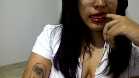 Snapshot of kion_and_valu chatting on June 18, 2026, 1:50 am kion_and_valu online show from June 18, 2026, 1:50 am