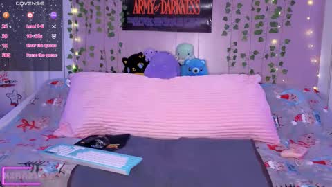 Kira21 13 online show from December 22, 2025, 1:02 am