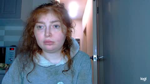 Snapshot of kira_foxy_ chatting on May 8, 2026, 11:37 am Kira online show from May 8, 2026, 11:37 am