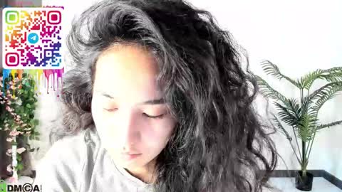 Aura online show from September 11, 2025, 3:50 am