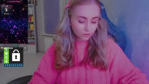 Snapshot of kira_love_sleep chatting on November 8, 2025, 4:18 pm you know thumb up me please its important online show from November 8, 2025, 4:18 pm