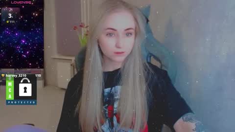 Snapshot of kira_love_sleep chatting on February 20, 2026, 4:07 pm you know thumb up me please its important online show from February 20, 2026, 4:07 pm