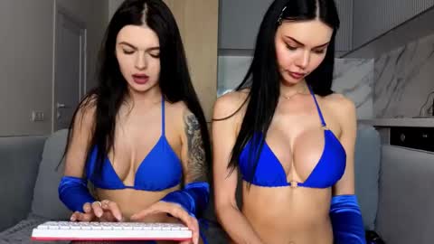 Kira and friends online show from October 27, 2025, 2:10 pm