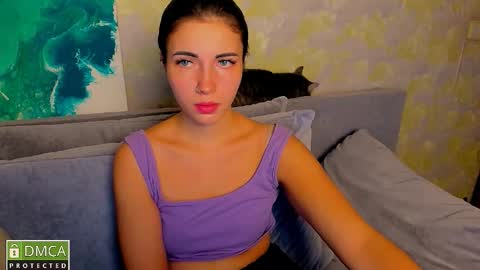 Kira  online show from October 29, 2025, 7:59 pm