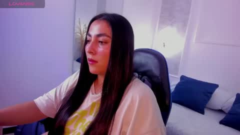 K I R A  online show from May 27, 2026, 12:57 pm