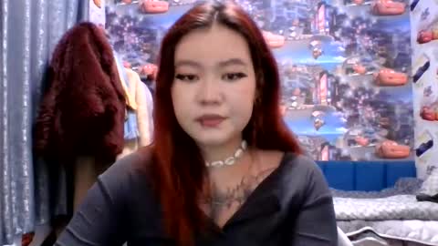 Kira online show from November 12, 2025, 6:41 pm