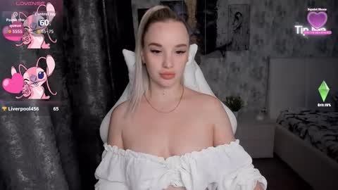 kirakrox online show from September 13, 2025, 6:08 pm