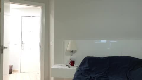 Kira online show from November 9, 2025, 9:13 pm