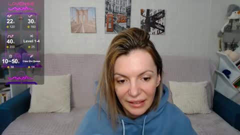 kiramartins cat online show from March 11, 2025, 3:59 am