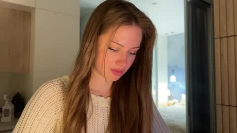 Kira online show from April 23, 2026, 12:29 pm