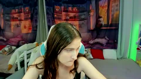 KiraParker online show from August 2, 2026, 8:57 am
