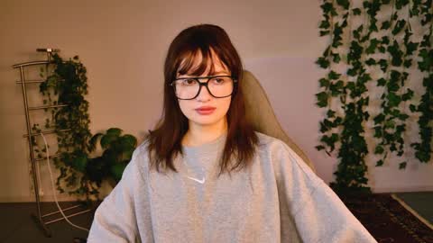 kiravair online show from April 4, 2026, 7:06 am