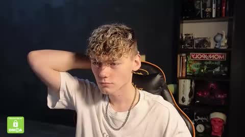 Kirill and Andrey online show from November 21, 2025, 1:21 pm