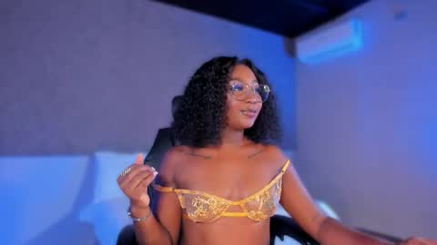 kishalove_ online show from October 24, 2025, 10:11 am